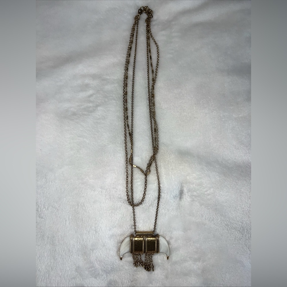Lucky Brand Semi Precious Accents Shell Horn Three Strand Gold Chain Necklace.